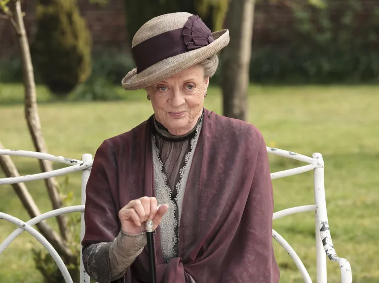 Maggie Smith leskkrahvinna Granthami rollis