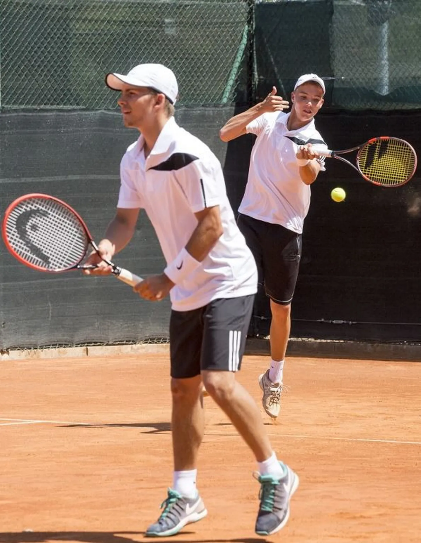 Kenneth Raisma (taga) ja Mattias Siimar.