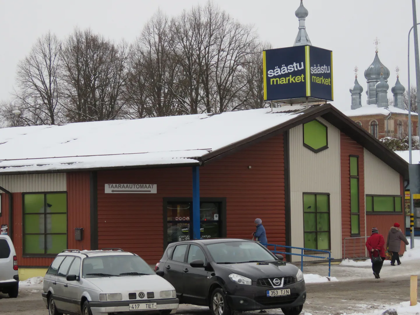 Säästumarket on esialgsete plaanide järgi avatud veel veidi üle poole aasta. Konkurendi kadumine on ilmselgelt vesi teiste Valga suurpoodide veskile.