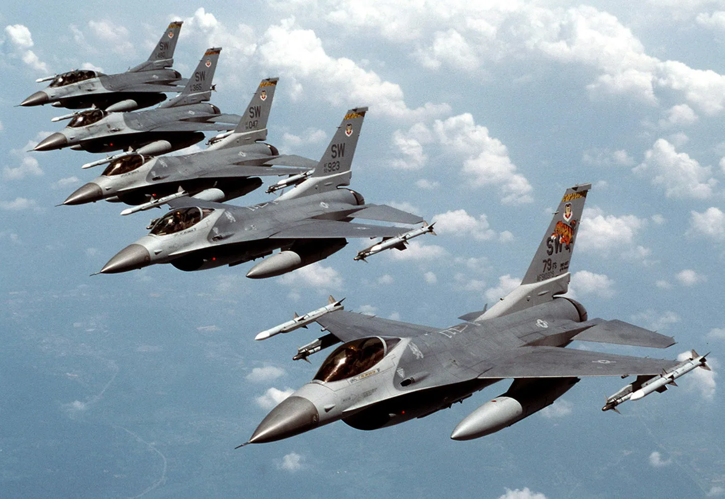 USA hävitajad F-16.