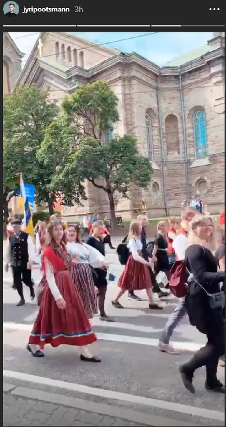 Певец Юри Поотстманн присоединился к шествию