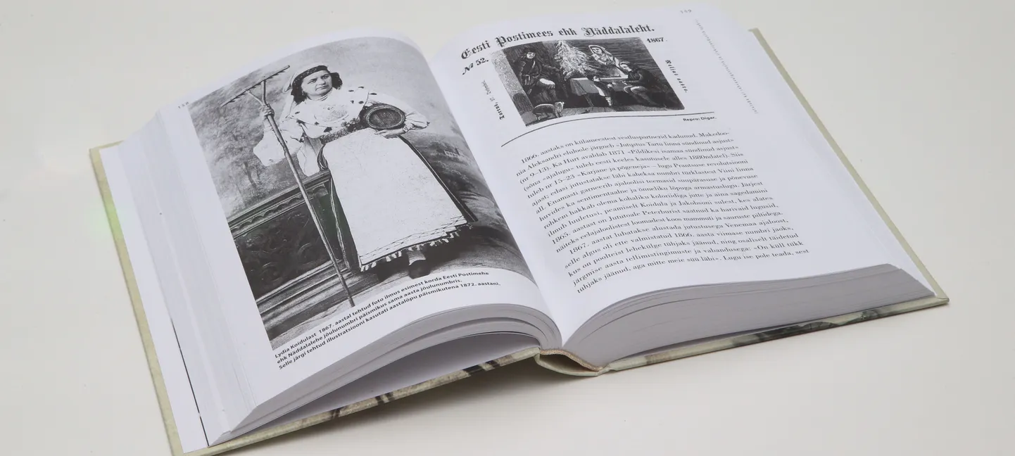 Elulooraamatu leheküljel 158 on avaldatud Lydia Koidula foto aastast 1867.