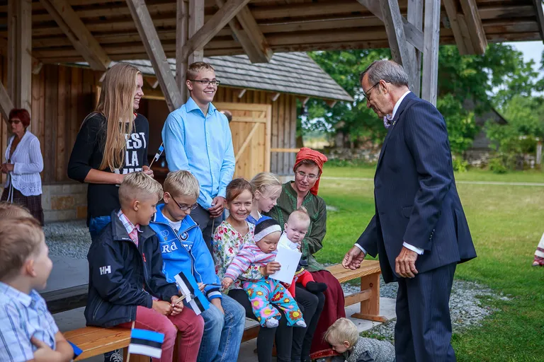 President Ilves Leedri külas