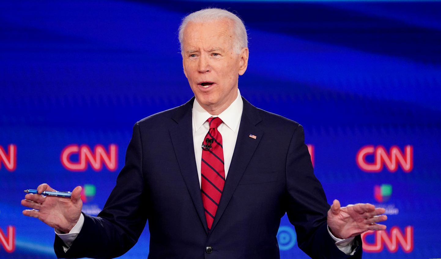 Demokraatide tõenäline presidendikandidaat Joe Biden teledebatil märtsi keskel.