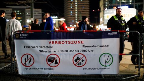 Saksa valitsus taunis aastavahetuse rünnakuid politseinike vastu