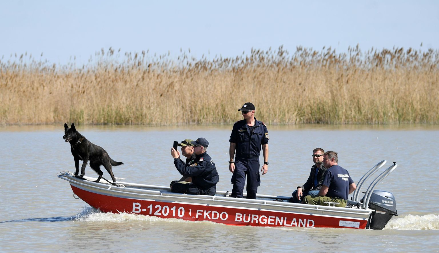 Austria politsei Neusiedli järvel.