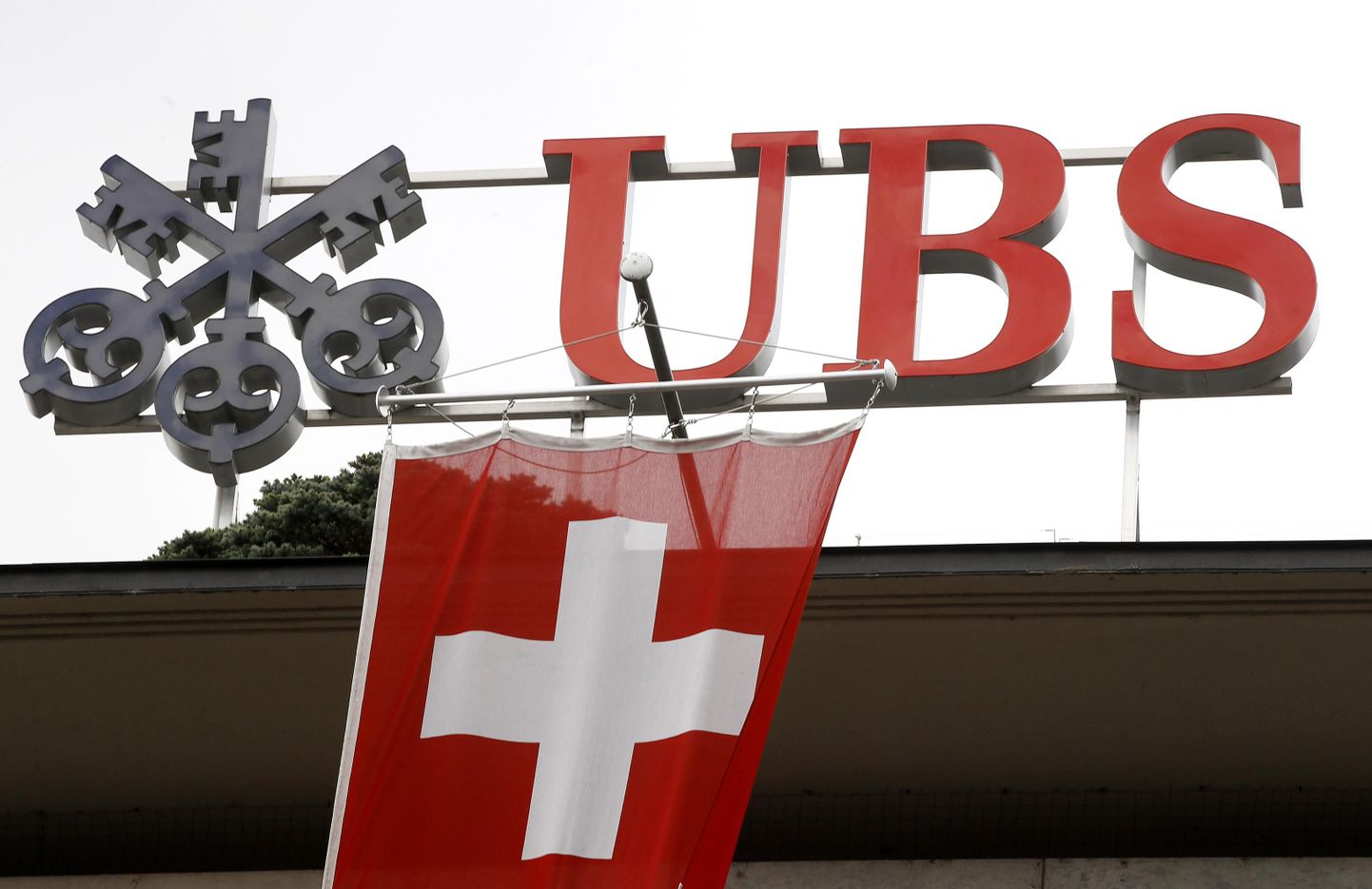 UBSi reiting kukkus kahe pügala jagu