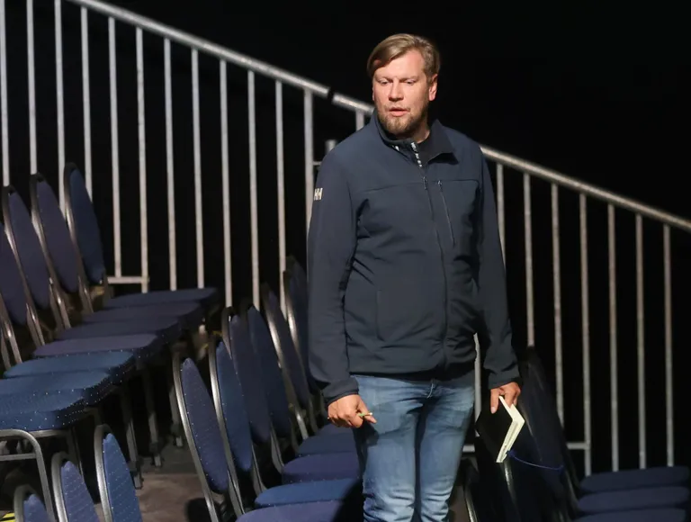 Tanel Jonas alustab proovi.