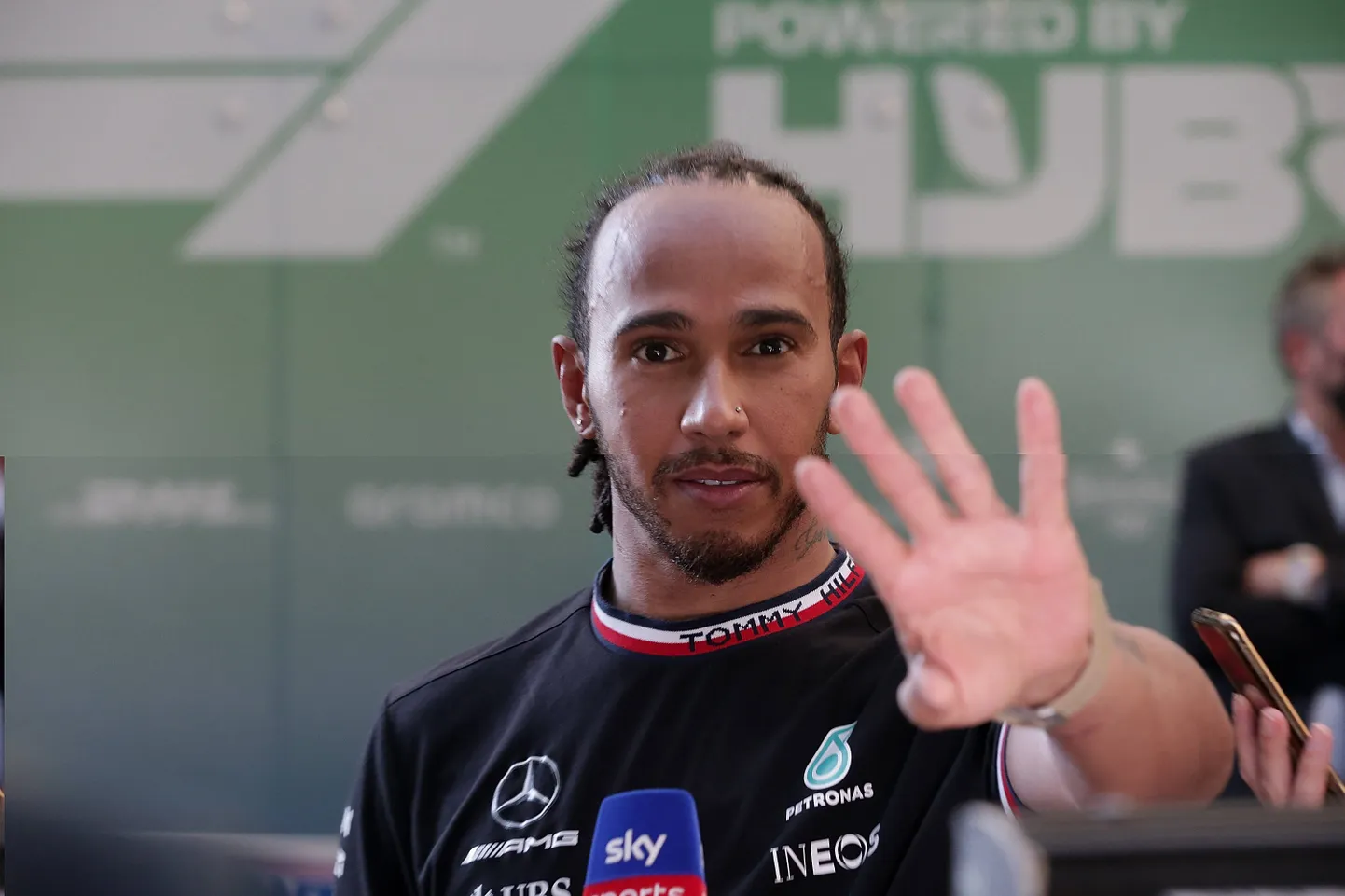Vormelistaar Lewis Hamilton.