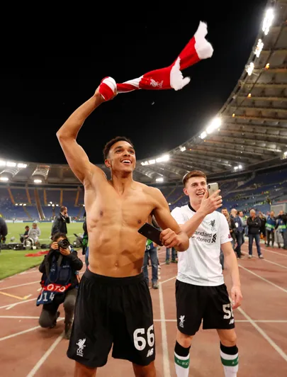 Liverpooli äärekaitsja Trent Alexander-Arnold tähistab pääsu Meistrite liiga finaali.