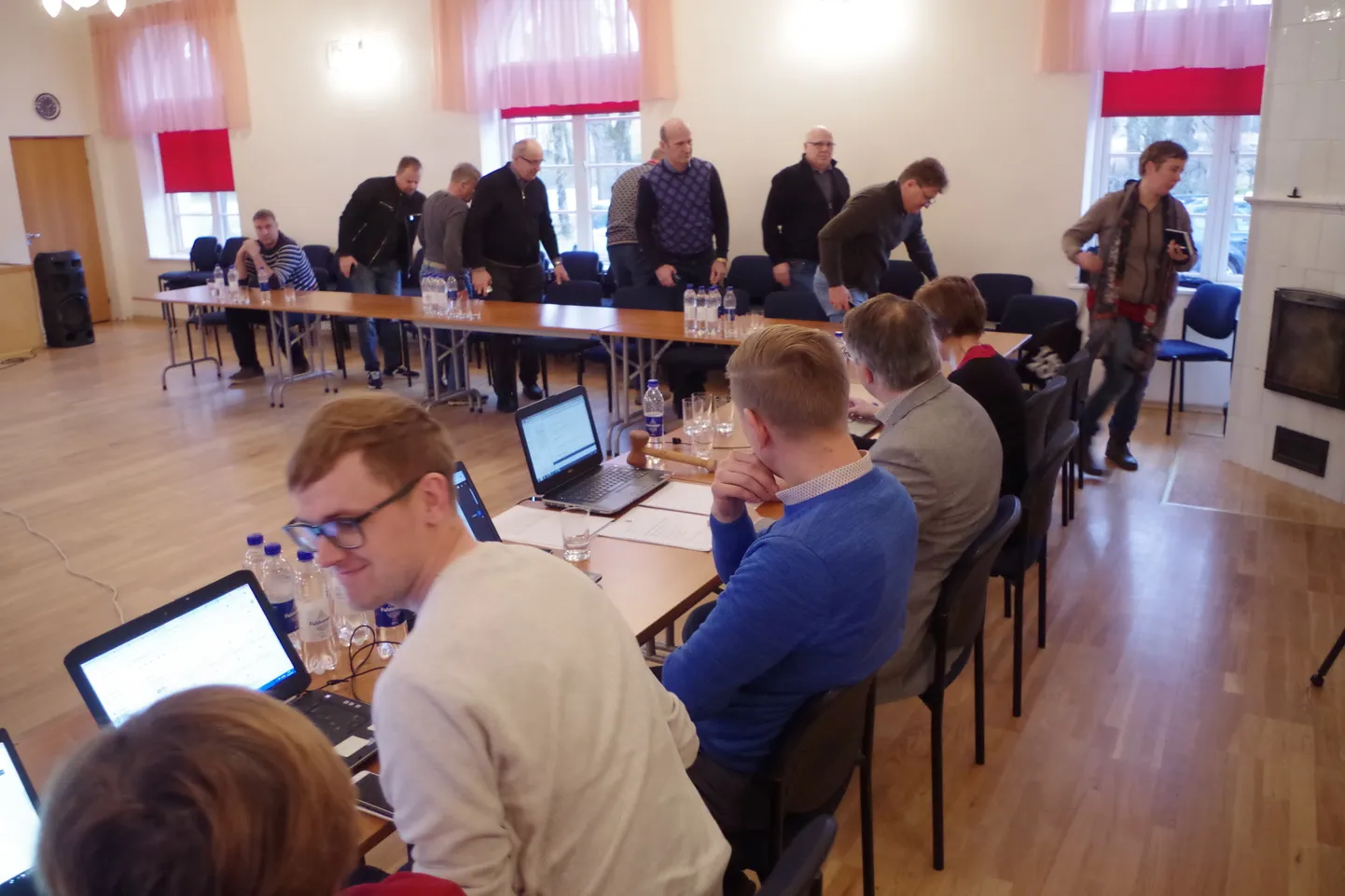 Rõuge opositsioon lahkub istungilt.