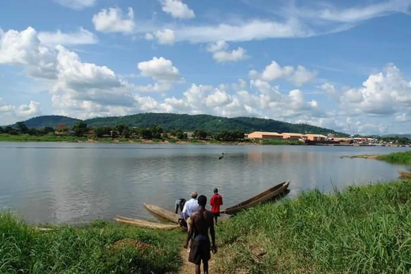 Oubangui jõgi Kongo Demokraatlikus Vabariigis.