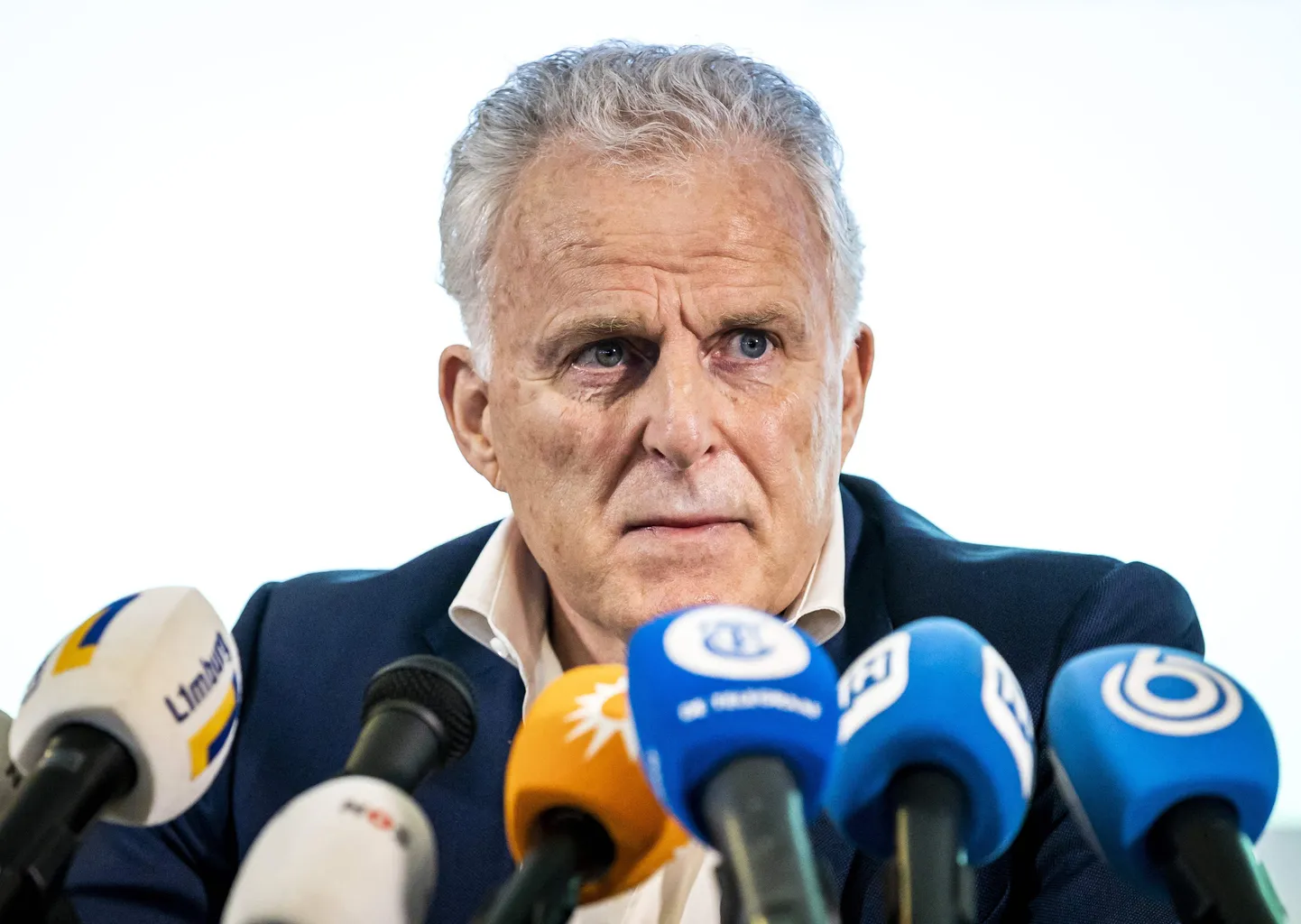 Peter R. de Vries 23. juunil. 2021 pressikonverentsil Naardenis.