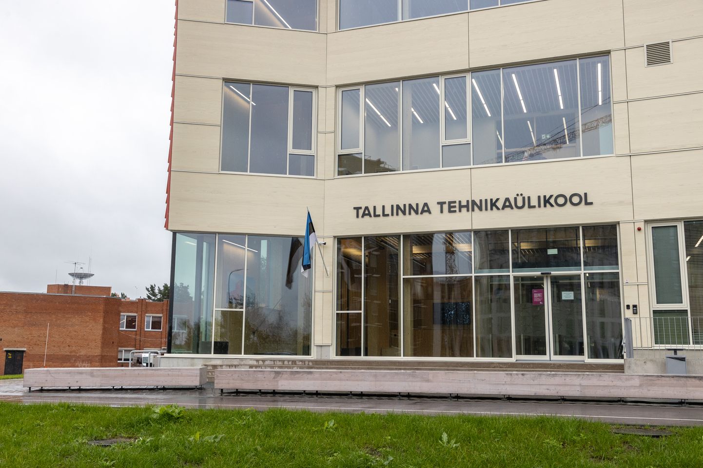 Один из учебных корпусов Таллиннского технического университета.