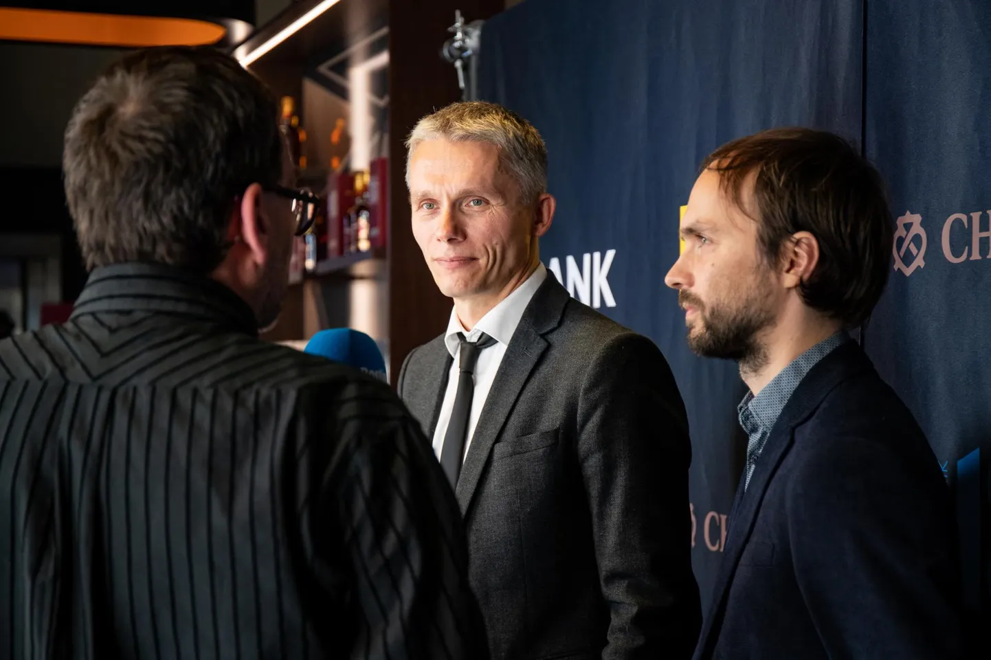 «Panga» stsenaristid Tarmo Jüristo ja Eero Epner sarja esilinastusel.