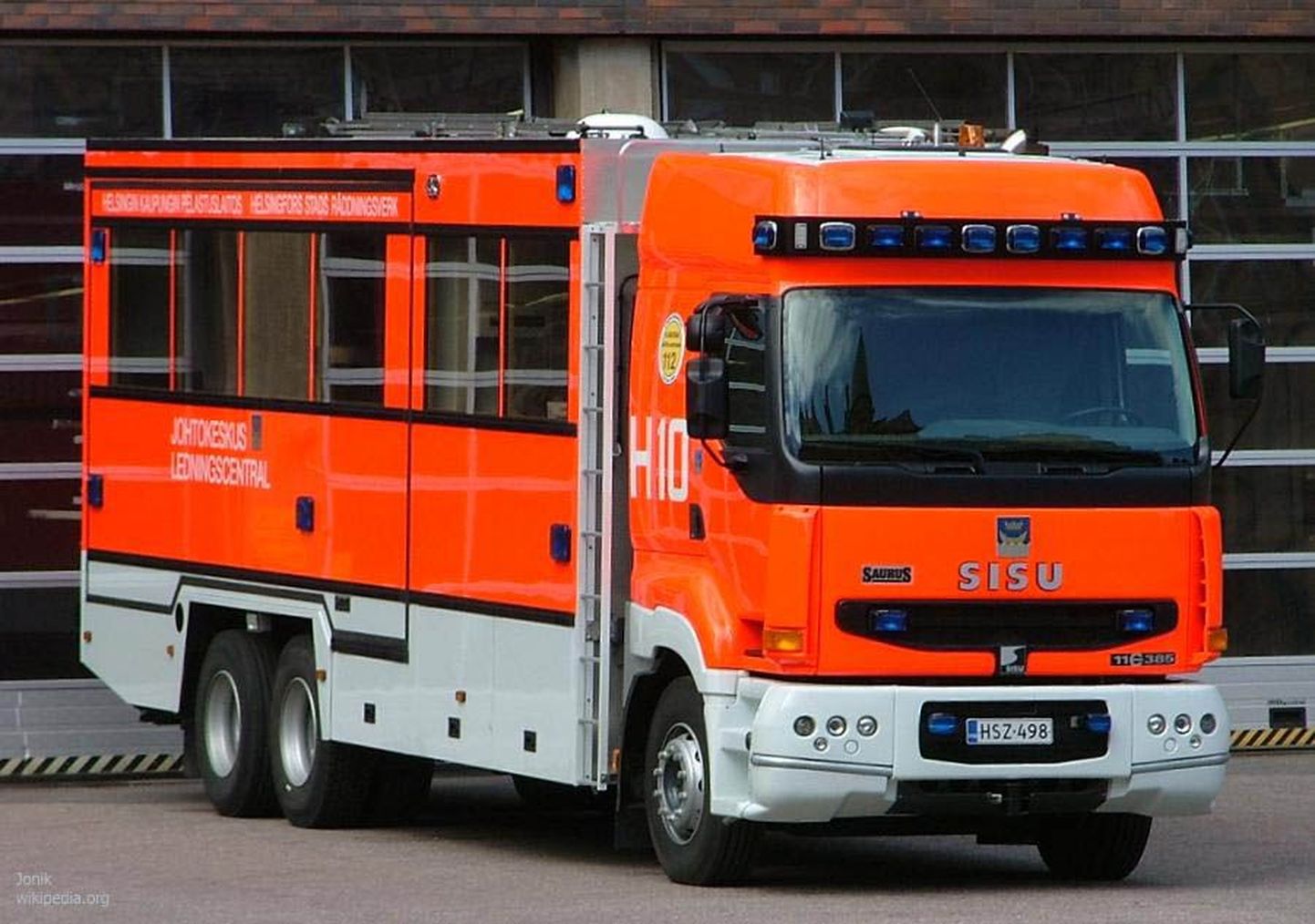 Helsingi päästekeskuse tuletõrjeauto