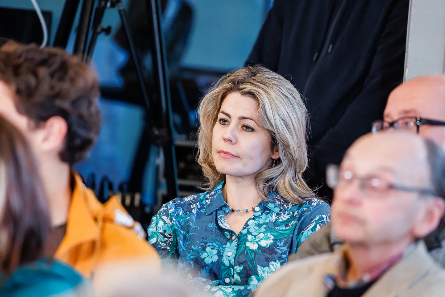Nüüdseks juba endine keskerakondlane Sofja Homjakova on Narvas aastaid juhtivatel ametikohtadel töötanud. Nüüd usaldavad kohalikud võimud talle Rugodivi kultuurimaja juhtimise.