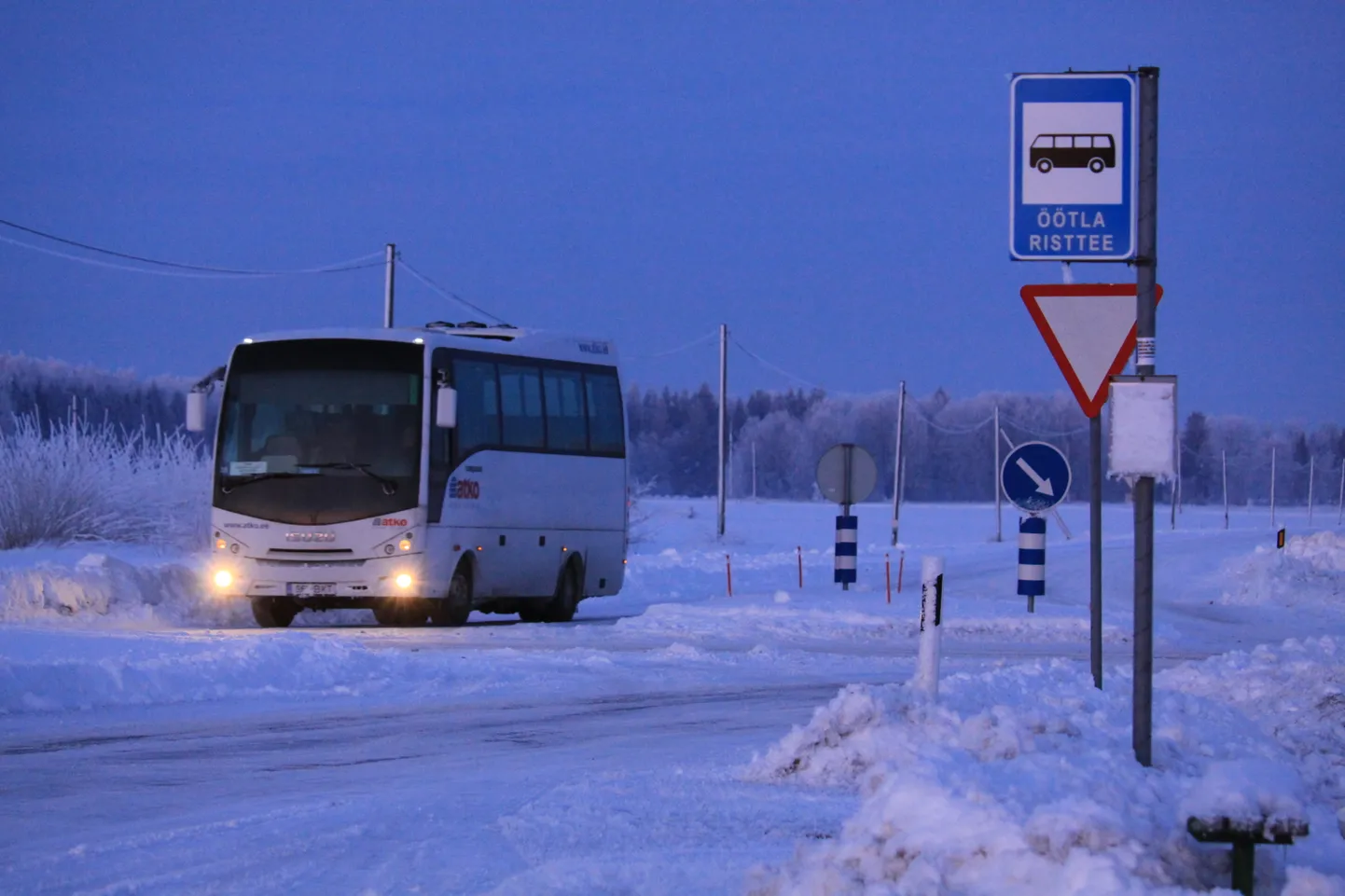 Esmaspäeval ja teisipäeval sõidavad bussid veel senise graafiku järgi.