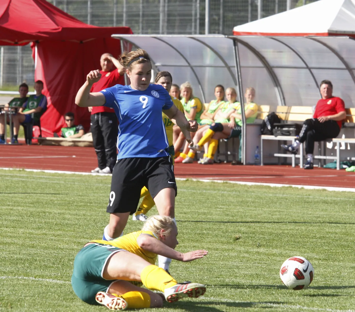 TRT01: EESTI VS LEEDU : TARTU, EESTI, 08JUN12 -  
Balti turniiril naiste jalgpallis kohtusid Eesti (sinistes s