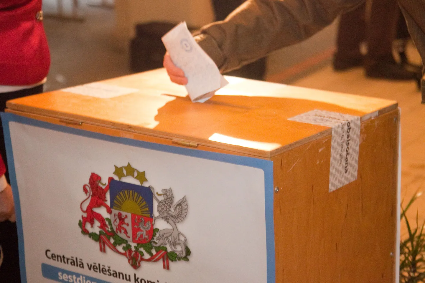 Hääletamine Läti keelereferendumil