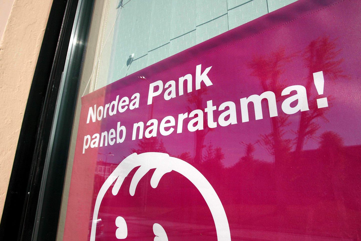 Kümmekond aastat tagasi reklaamis Nordea end kui panka, mis toob naeratuse näole.