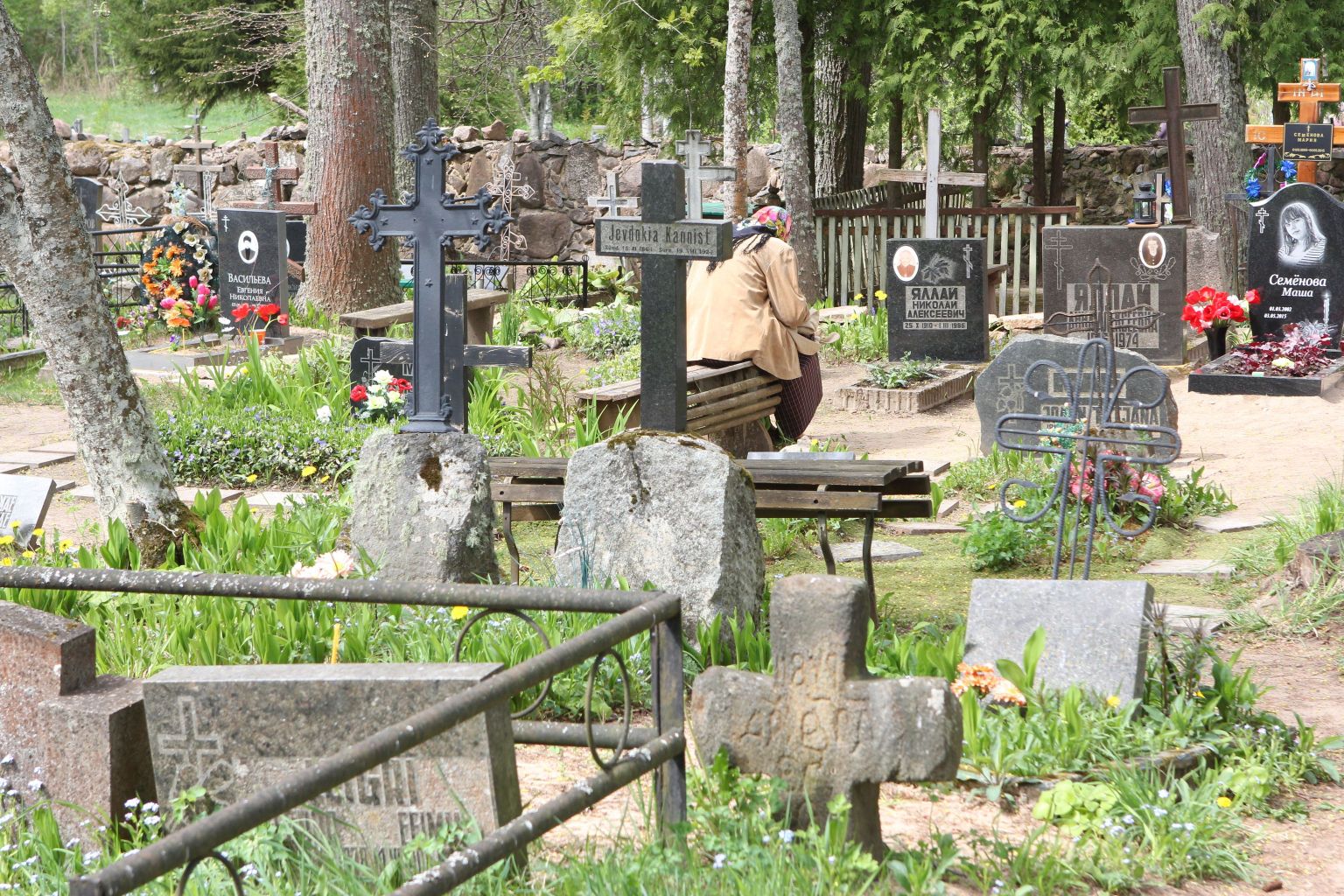 Taeluva kalmistu