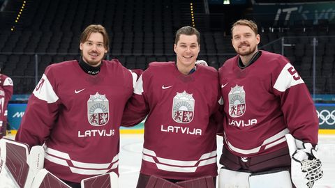 Чувствуется ли разочарование, когда не играешь? Шилов - о роли вратаря