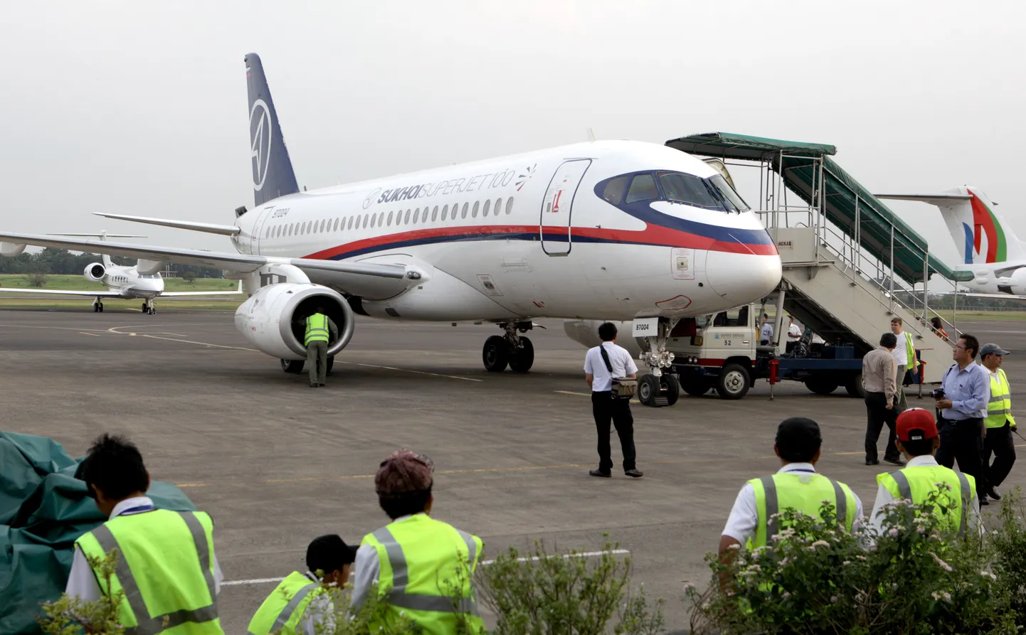 Superjet-100 Indoneesias Halim Perdanakusuma lennuväljal.