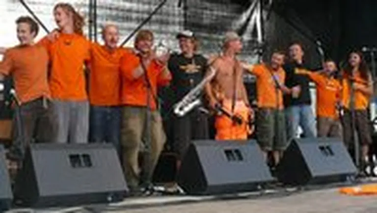"Oranžās brīvdienas"