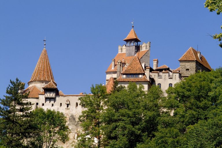 Rumeenias Transilvaanias Branis asuv loss, mida seostatakse vampiir Dracula legendiga