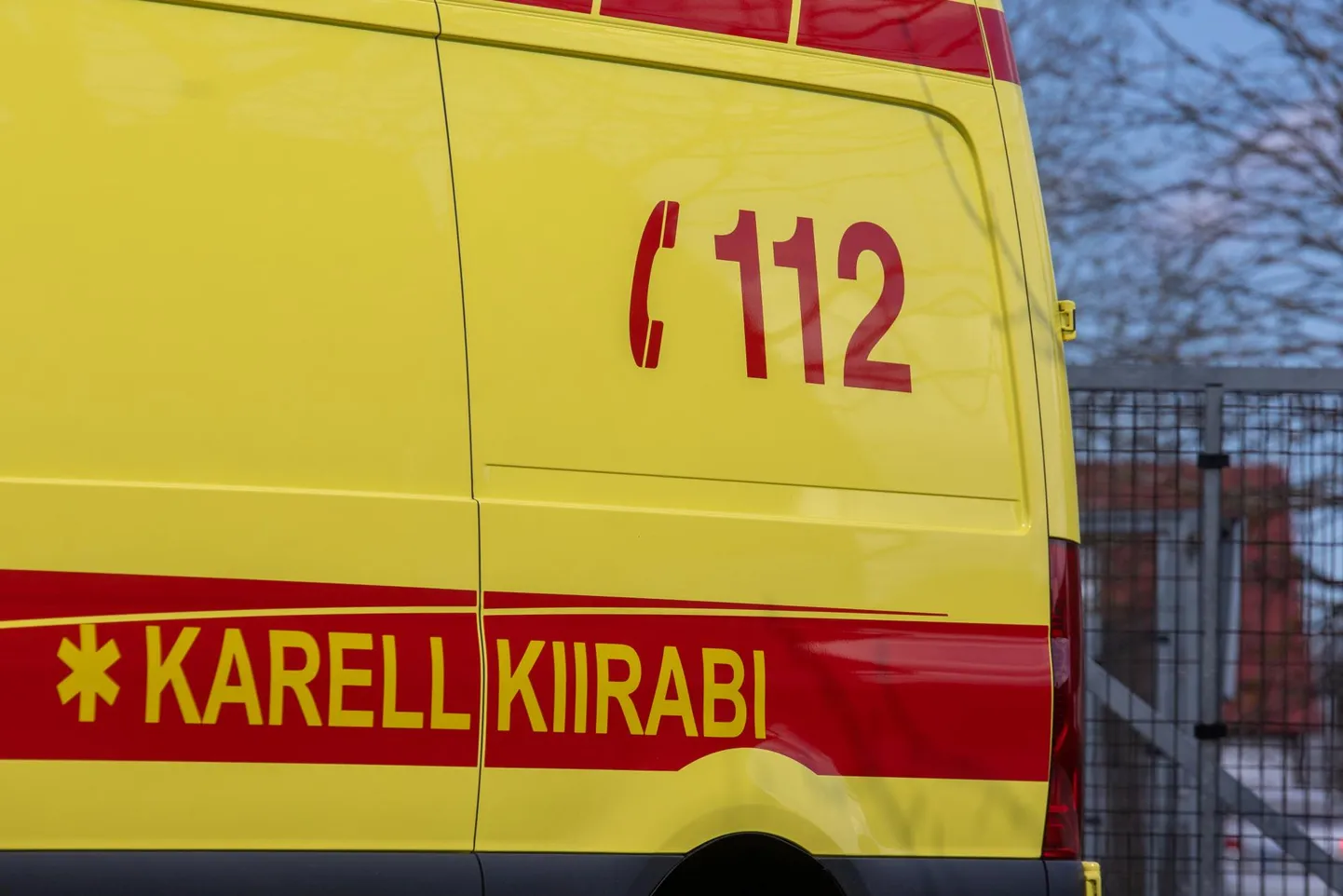 Kiirabi. Pilt on illustreeriv.