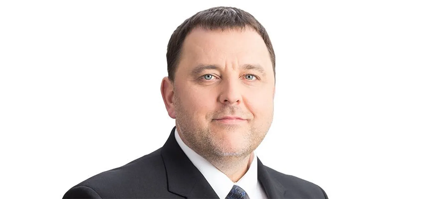 Свен Сестер.