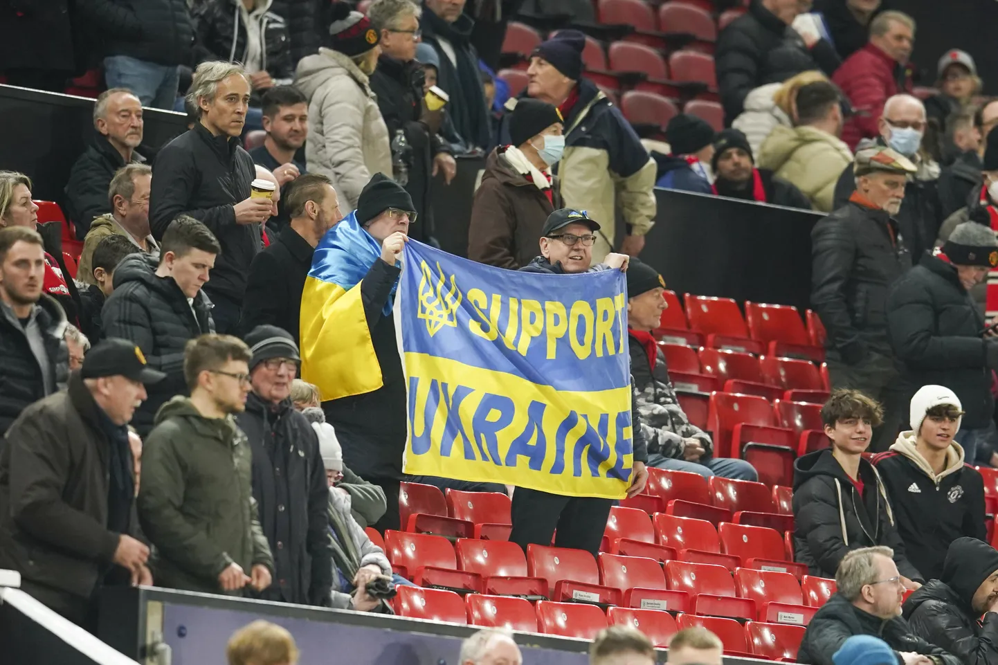 Manchester United püüab aidata enda fänne Ukrainas.