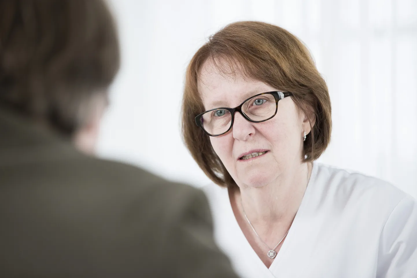 Dr Marianne Niine kliinikut süüdistatakse haigekassale topeltarvete esitamiseks.