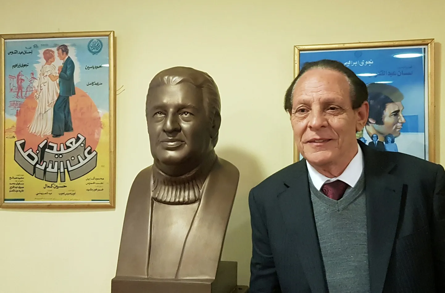 Egiptuse skulptor Mohamed Sabet enda loodud kujuga, mis valmis Egiptuse kirjaniku Ihsan Abdel Quddousi 100. sünniaastapäeva puhul. Foto on tehtud Kairos 19. jaanuaril 2019.