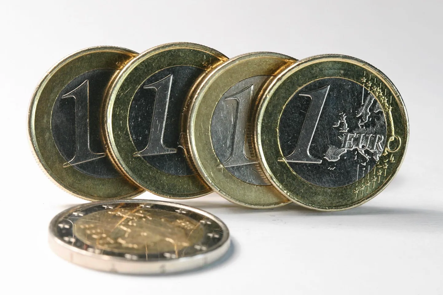 Ettevõtetele makstavate toetussummade alammäär on 1000 ja ülemmäär 5000 eurot ühe taotleja kohta kalendriaastas.