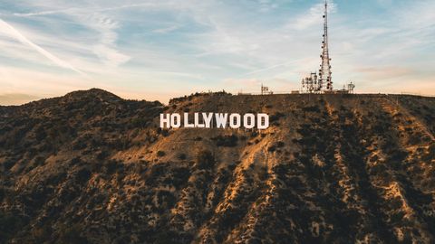 Голливуд прекращает снимать кино: сценаристы отказались работать