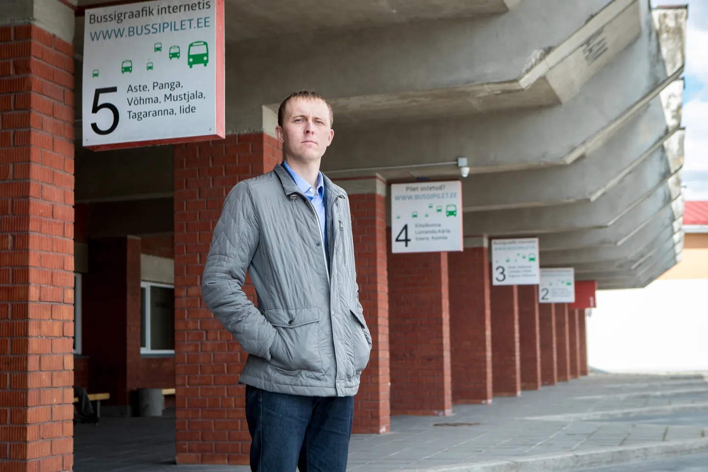 KAAREL TANG pakub, et saarlased on leidnud rohkem tööd Saaremaal ja mandril tööl käimine on vähenenud – misläbi ka kulutused transpordile langenud.