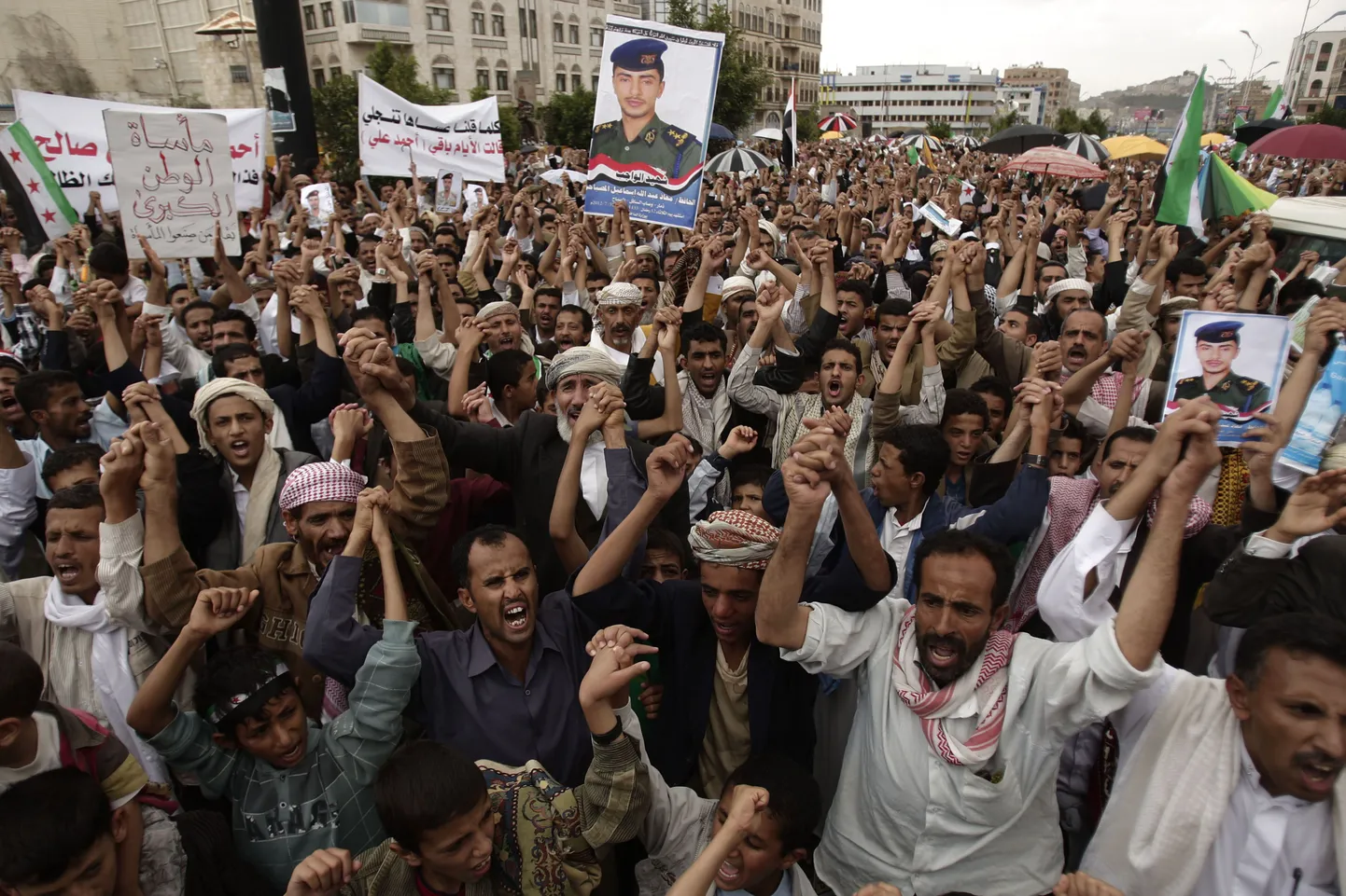 Meeleavaldajad Jeemeni pealinnas Sanaas.