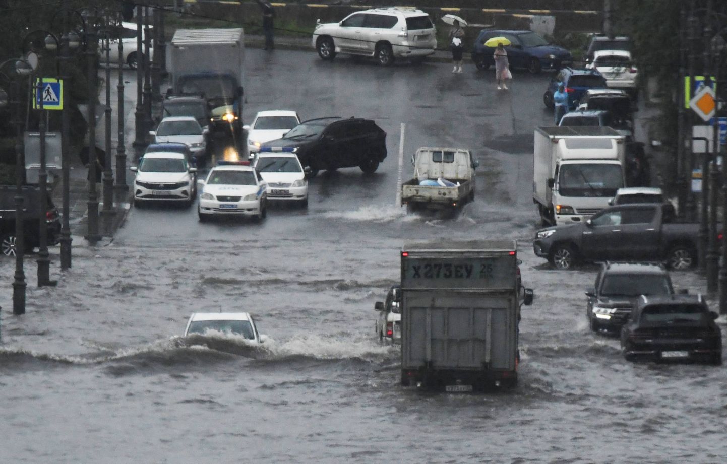 Üleujutatud tänav möödunud nädalal Vladivostokis