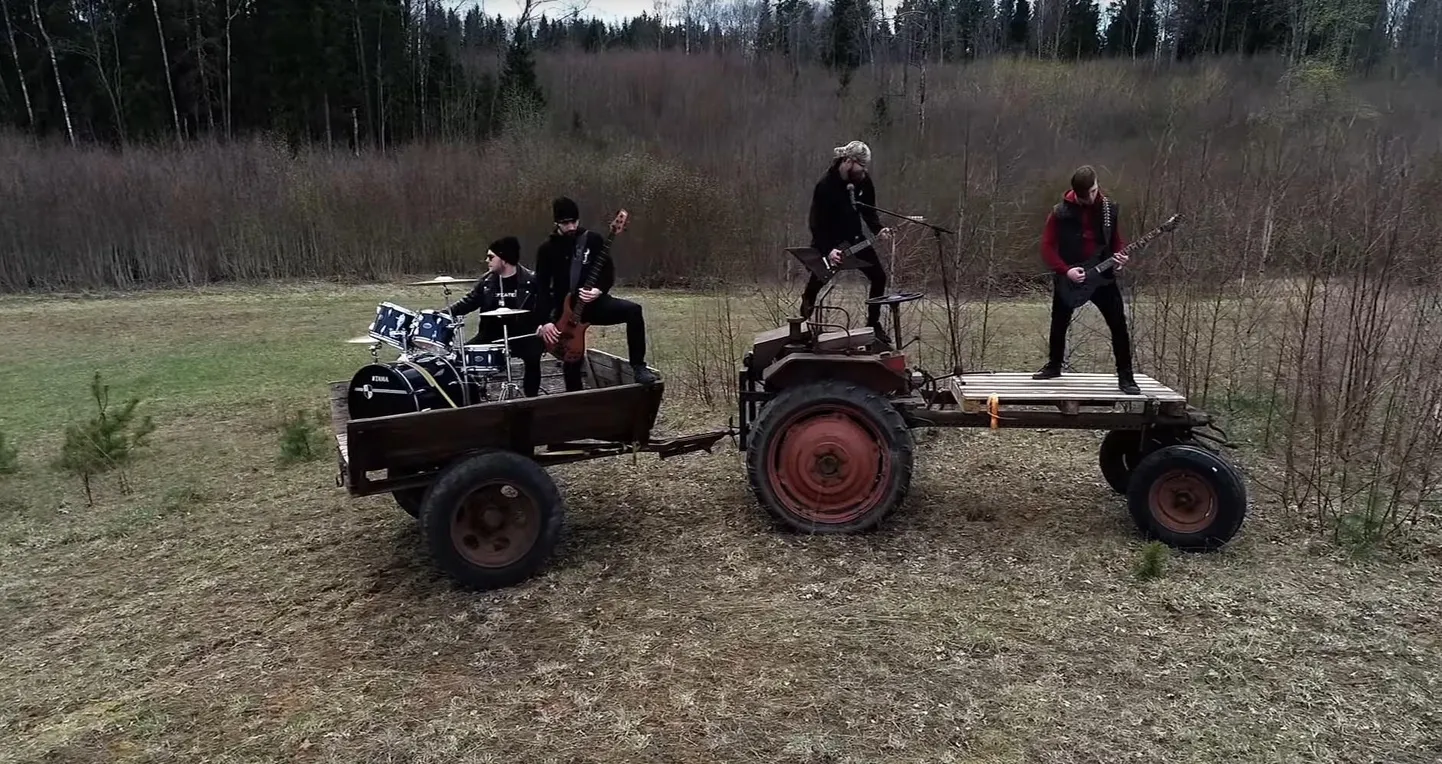 Valga metal-bänd Defeatem tegi oma versiooni loost «Juba linnukesed».