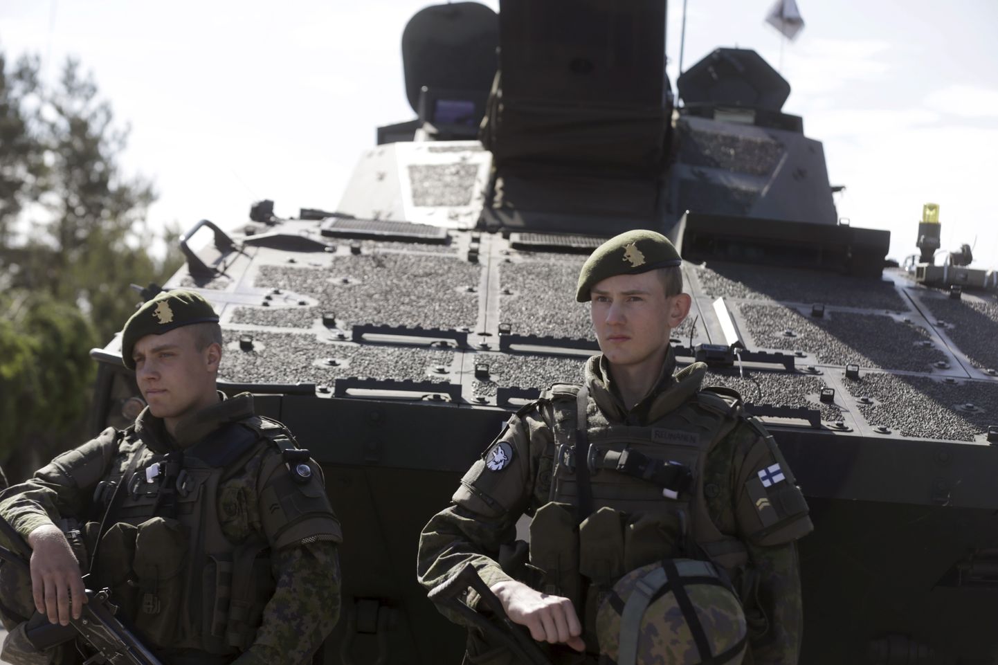 Soome sõdurid Lätis õppustel.
