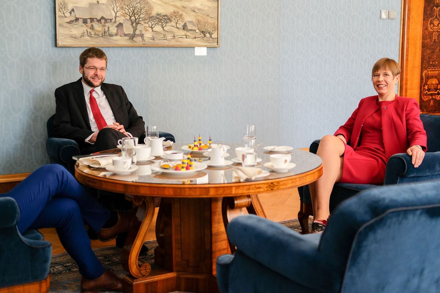 Pilt Kersti Kaljulaidi Facebookist, millel on kohtumine Sotsiaaldemokraatliku erakonna esimehe Jevgeni Ossinovskiga.