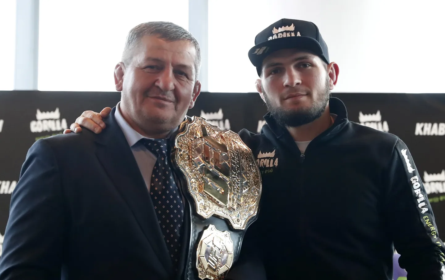 Lahutamatud. Isa ja treener Abdulmanap Nurmagomedov ning poeg ja vabavõitluse legend Habib Nurmagomedov. Addulmanap suri käesoleva aasta 3. juulil.
