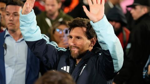 VIDEO ⟩ «Olen tänulik ja uhke!» Messi lõpetas koondisekarjääri 126. väravaga