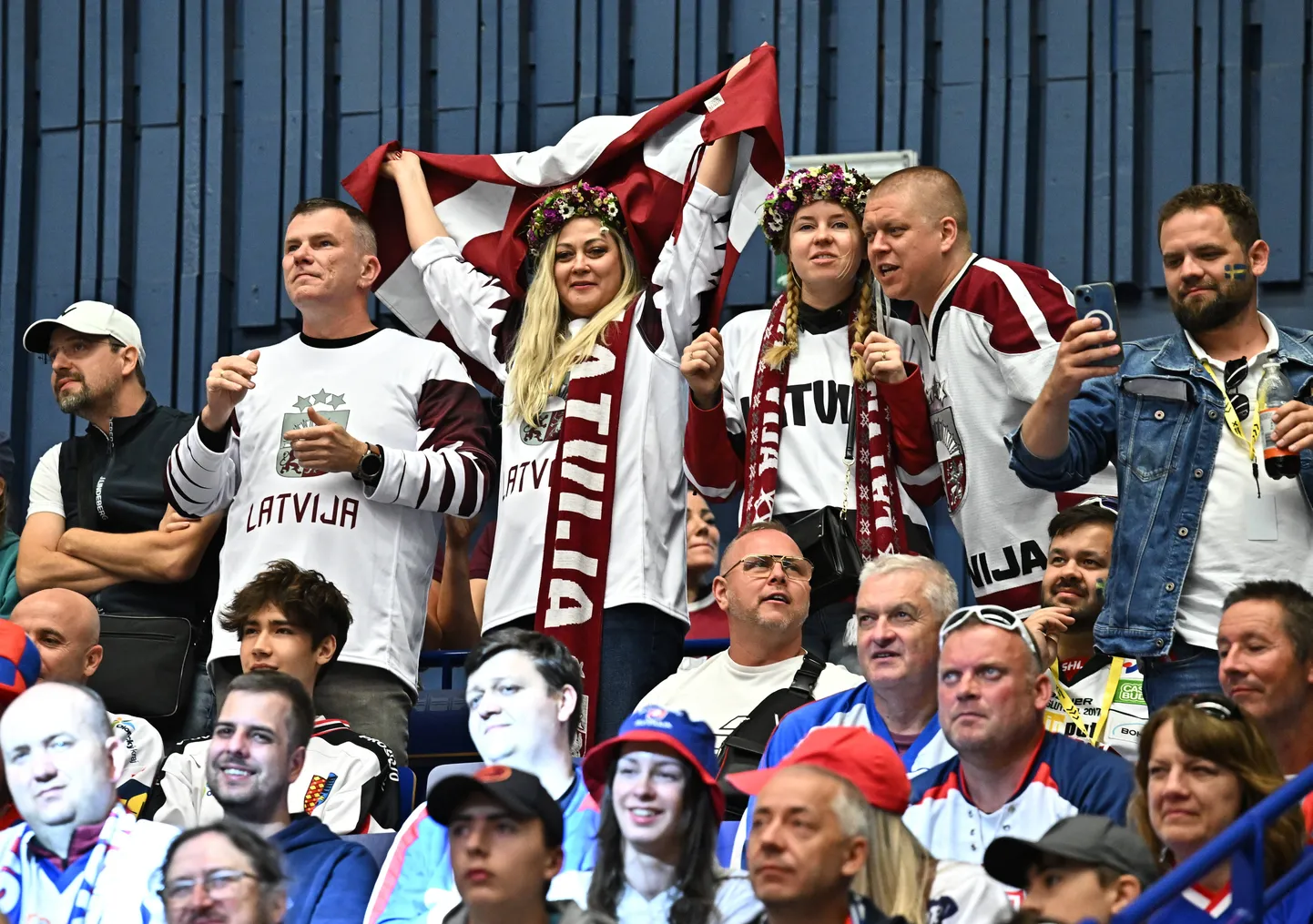 Latvijas hokeja fani