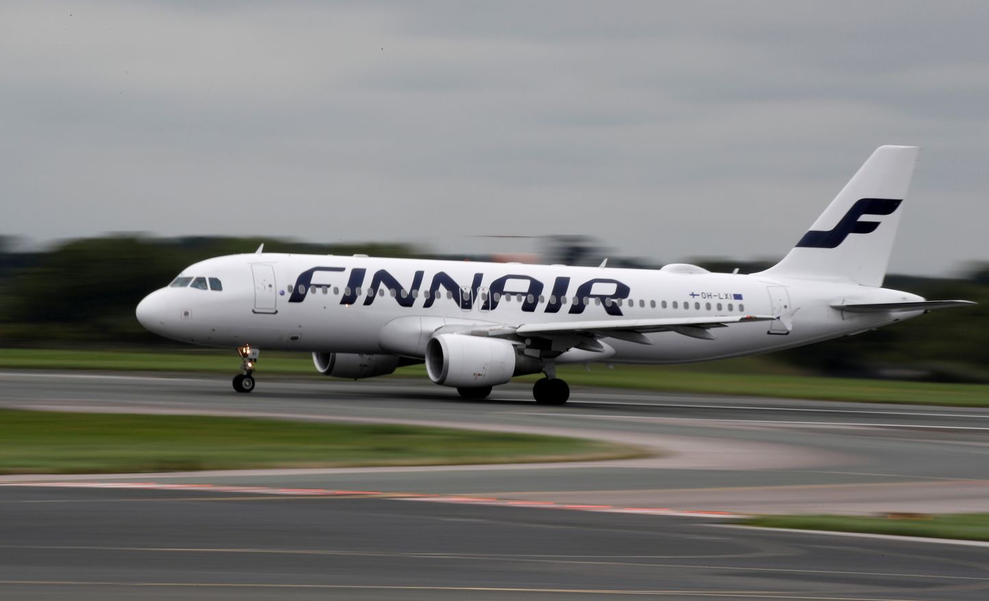 Finnairi lennuk Manchesteri lennujaamas.