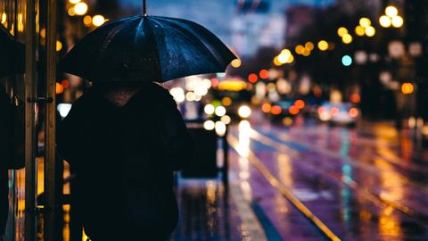 Anekdoot: sajab vihma, aga vihmavarju pole kaasas