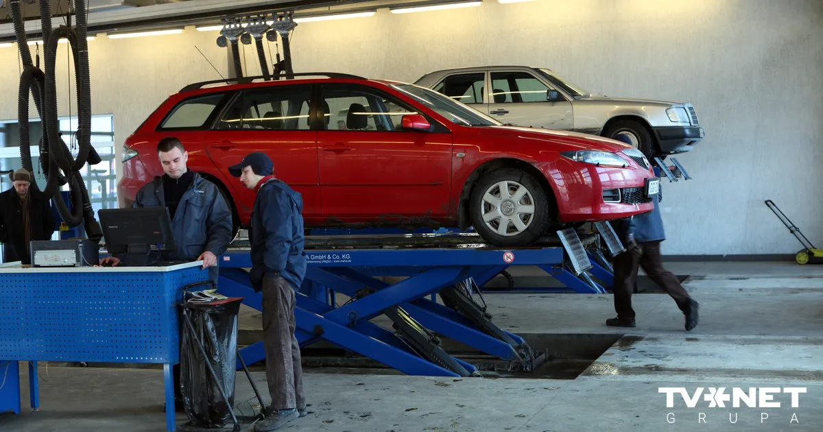 Как проверить подержанный автомобиль перед покупкой? CSDD предлагает ...