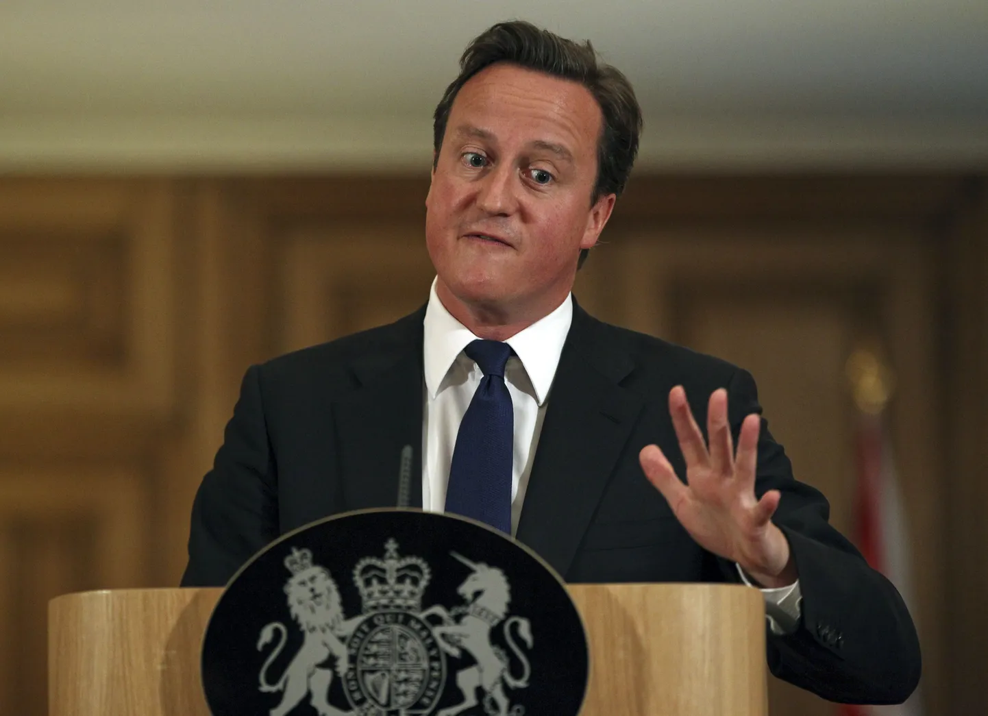 Briti peainister David Cameron tänasel pressikonverentsil.